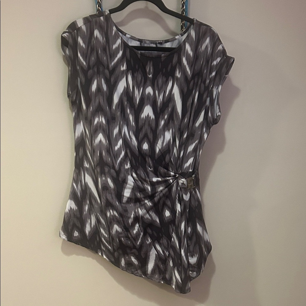 Chic purple and White Patterned Top